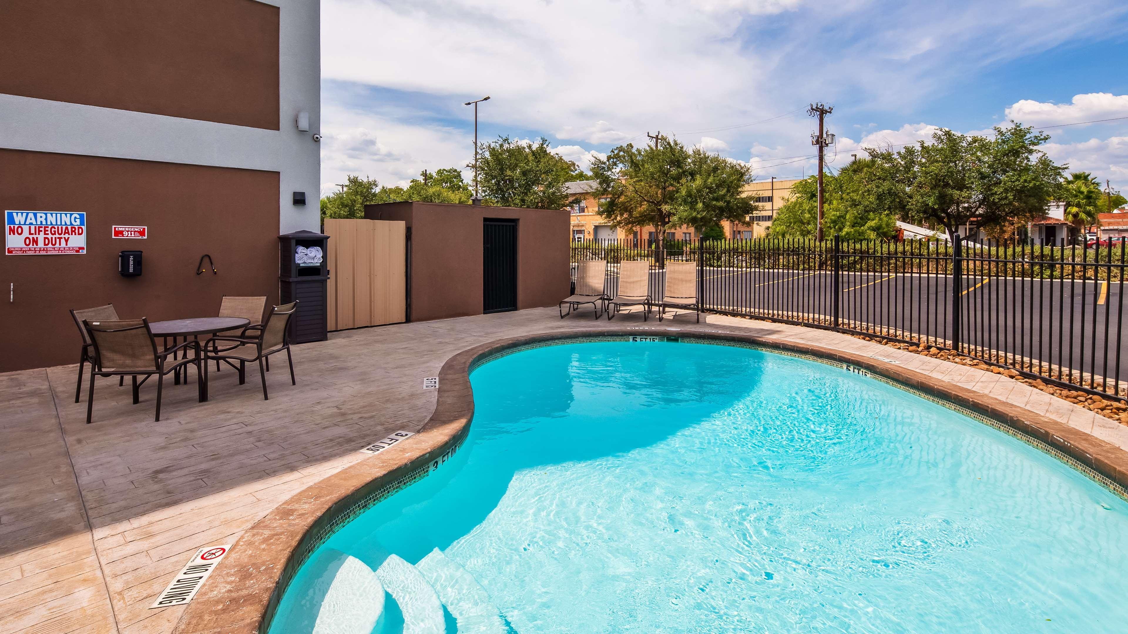 Best Western Plus Madison-Huntsville Hotel Ngoại thất bức ảnh